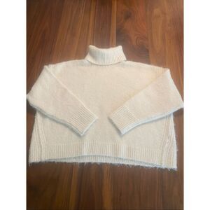 Top Shop Women's Off-White Turtle Neck Pullover Cropped Sweater Size 0-2